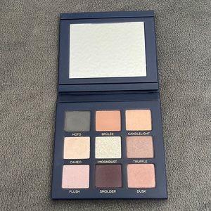 Beautycounter romantic eyeshadow palette